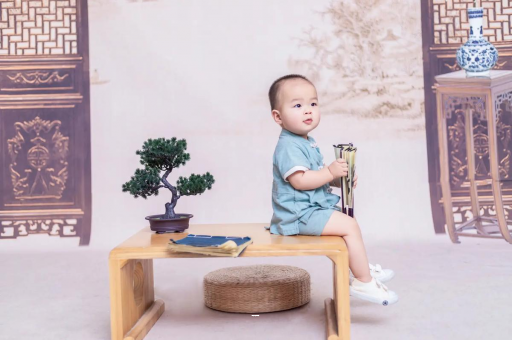 涿州蜡笔小新美伢怀孕